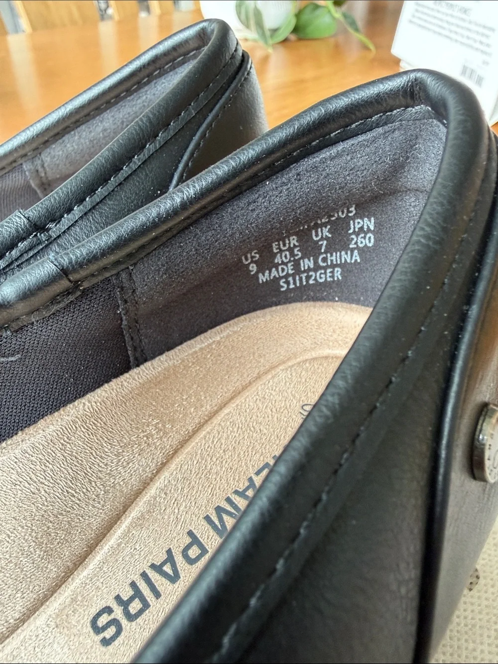 Dream Pairs Black Ballet-Style Comfort Flats Size 9 - only worn once